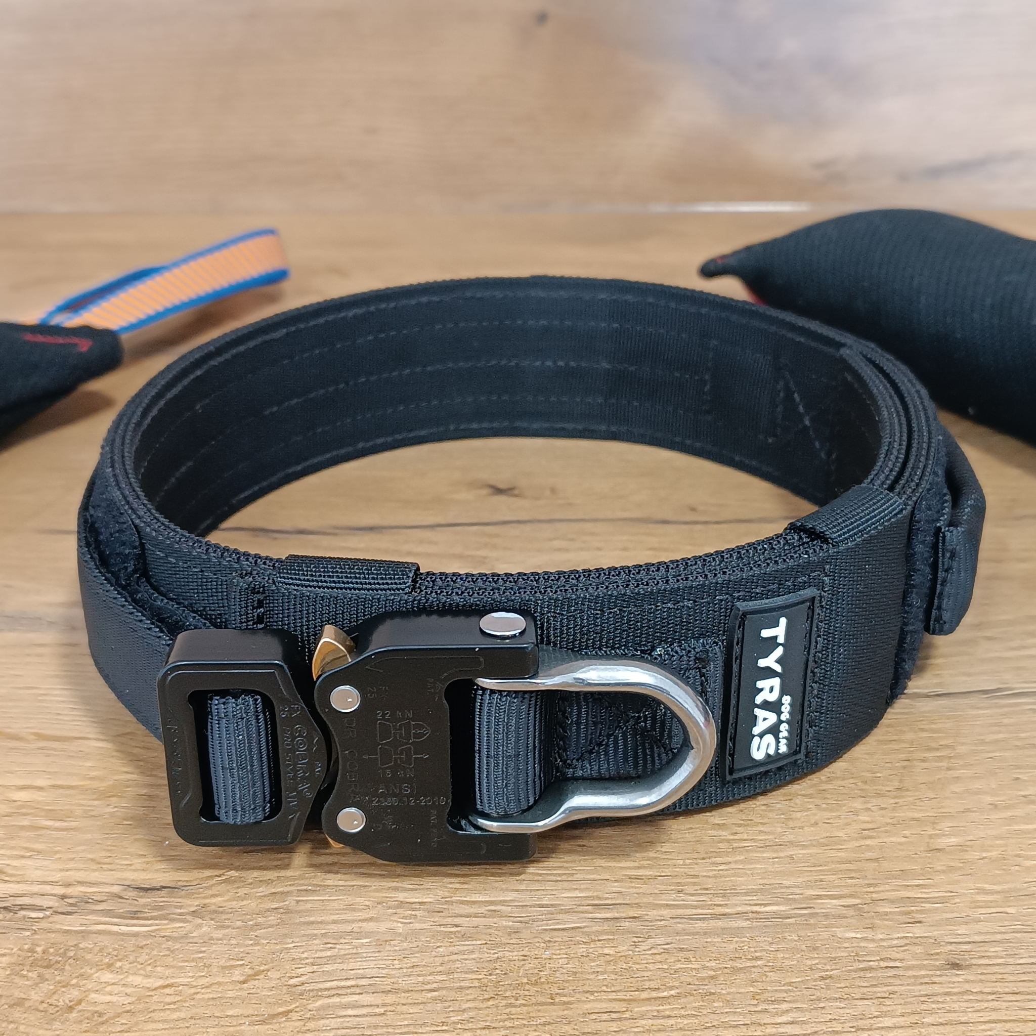 The Collar That Sold Itself — Eventually